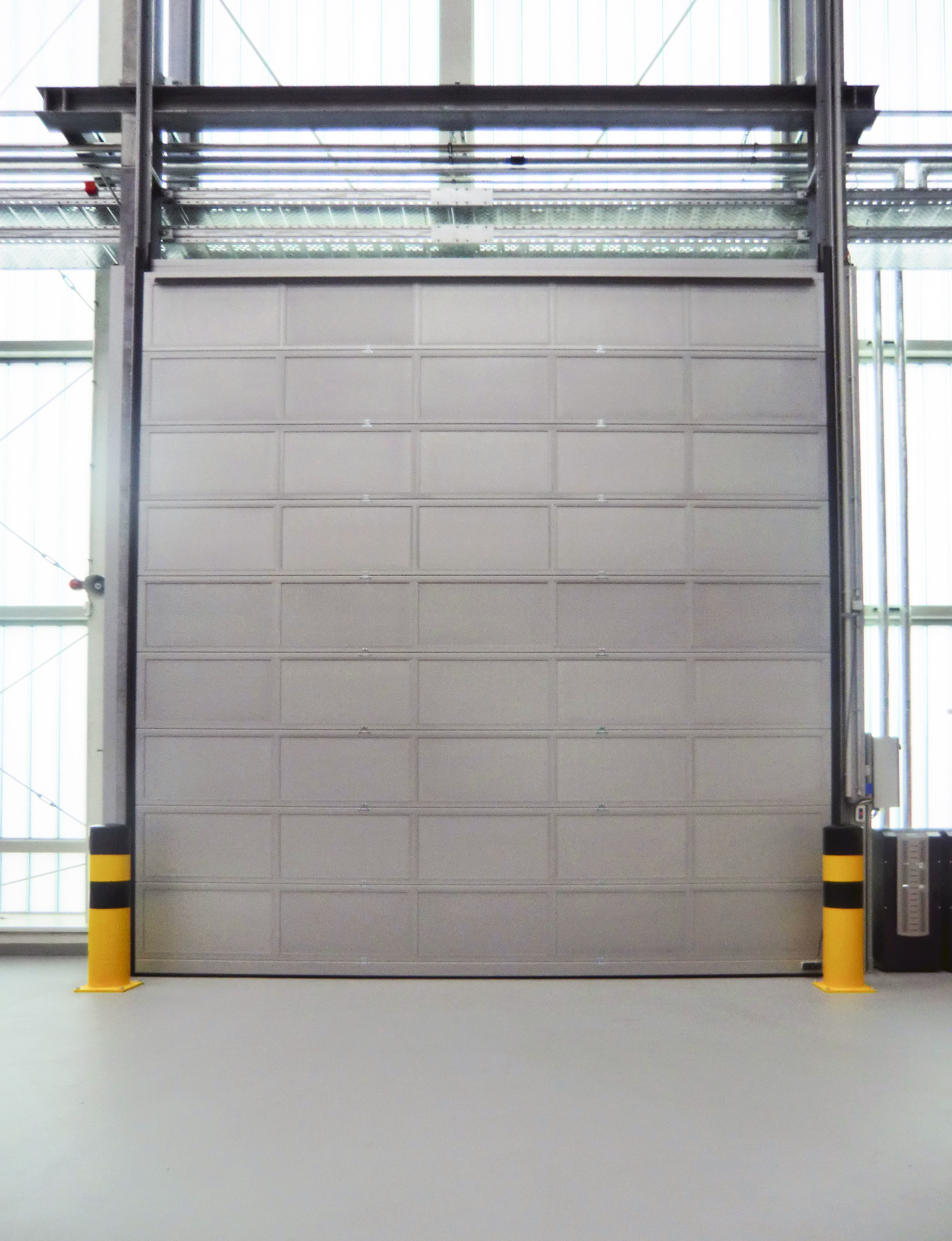 Schallschutz Sektionaltor 29-35 dB | Jansen Holding